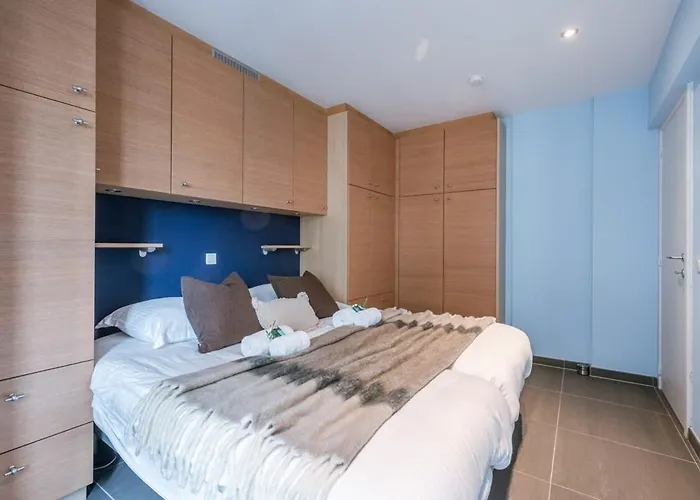 Casiola - Spacious Apartment With Private Car Park